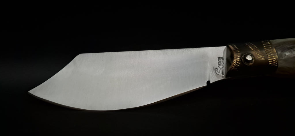 COLTELLO ARTIGIANALE IN STILE SCUOIO