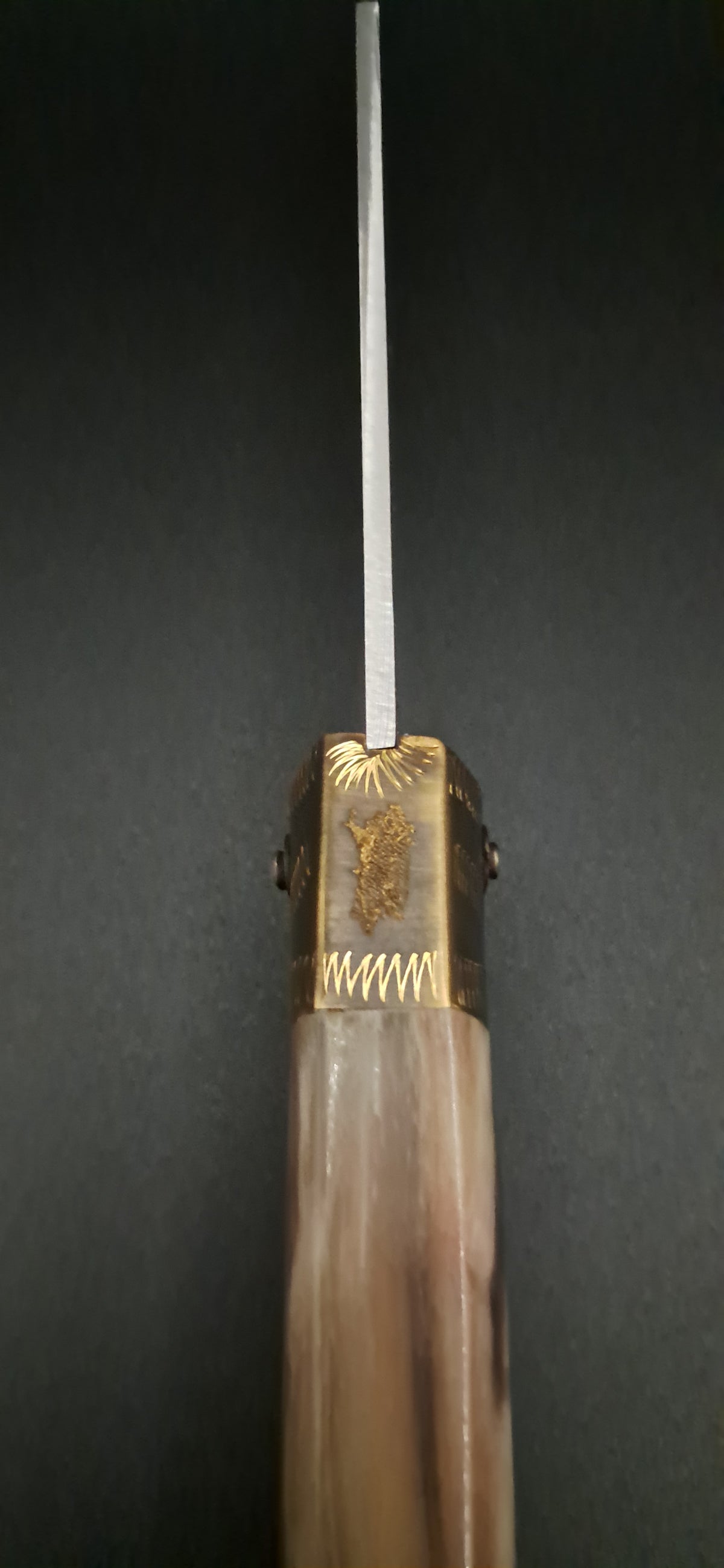 COLTELLO ARTIGIANALE IN STILE SCUOIO