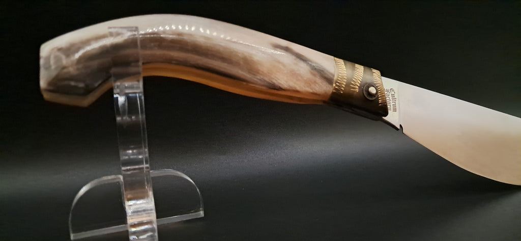 COLTELLO ARTIGIANALE IN STILE SCUOIO