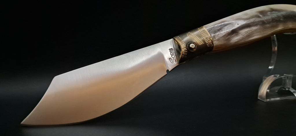 COLTELLO ARTIGIANALE IN STILE SCUOIO