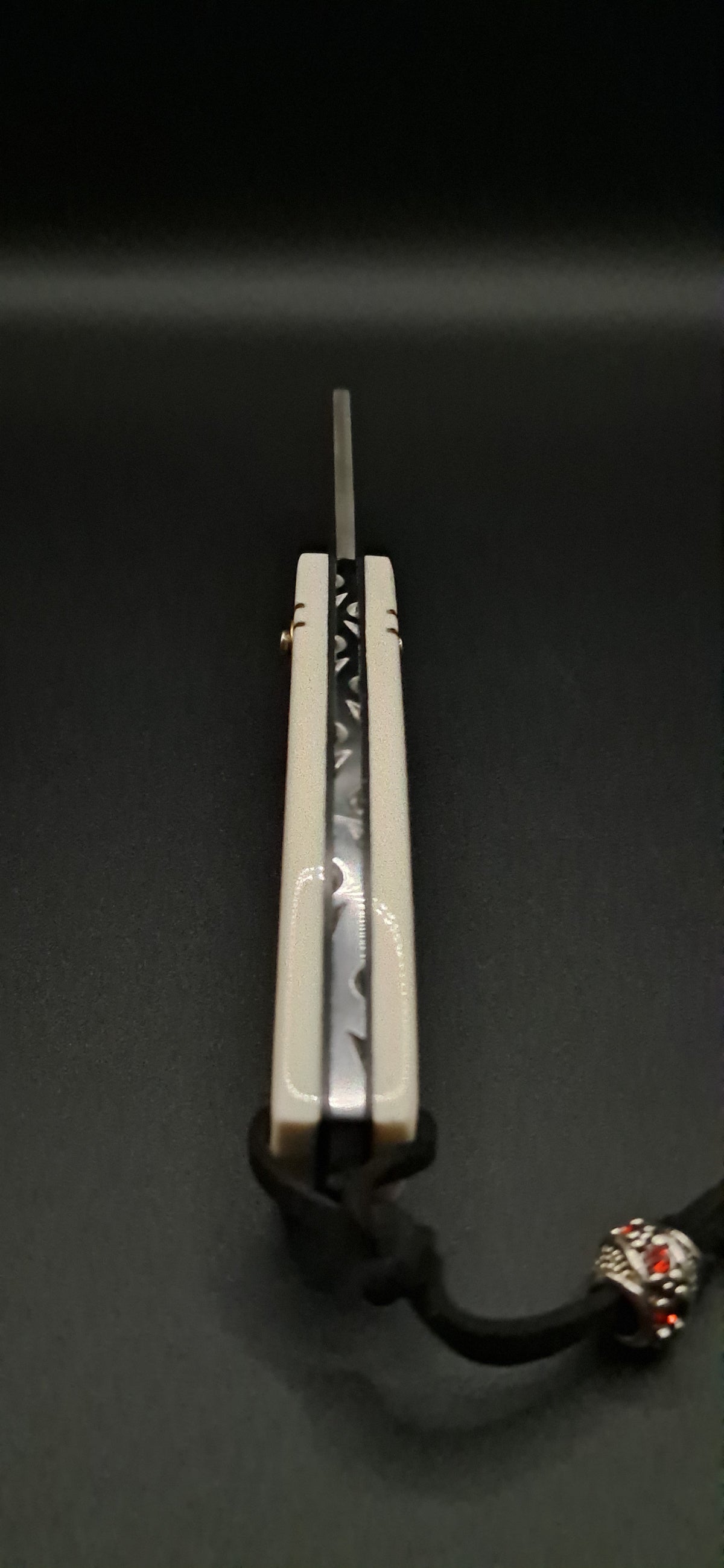 COLTELLO ARTIGIANALE SCUOIETTO