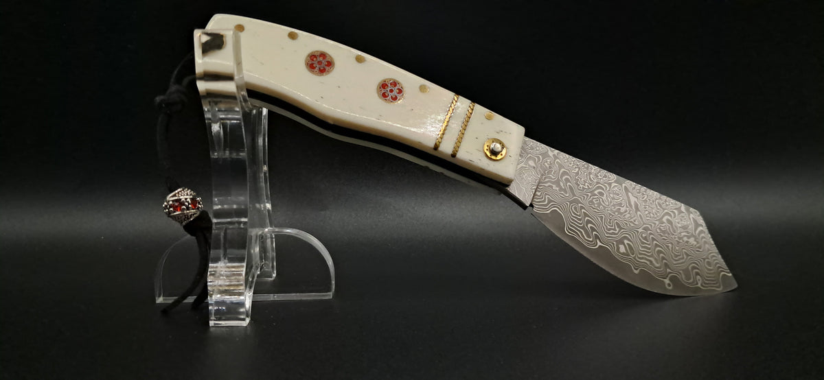 COLTELLO ARTIGIANALE SCUOIETTO
