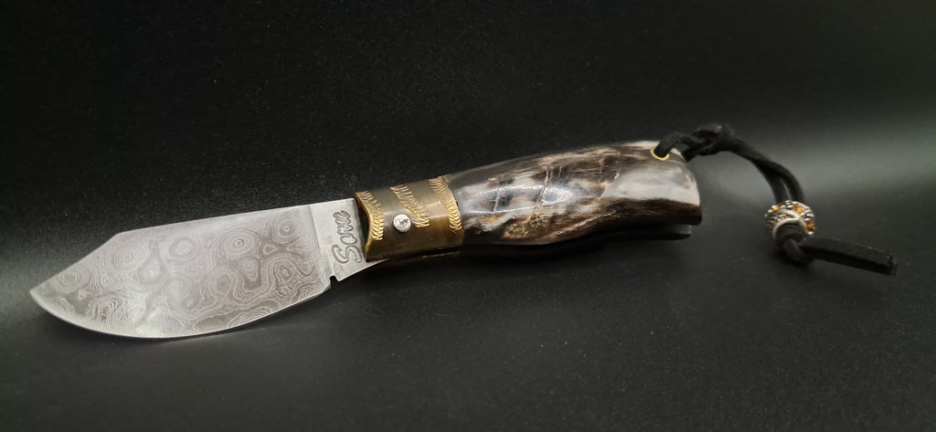 COLTELLO ARTIGIANALE SCUOIETTO