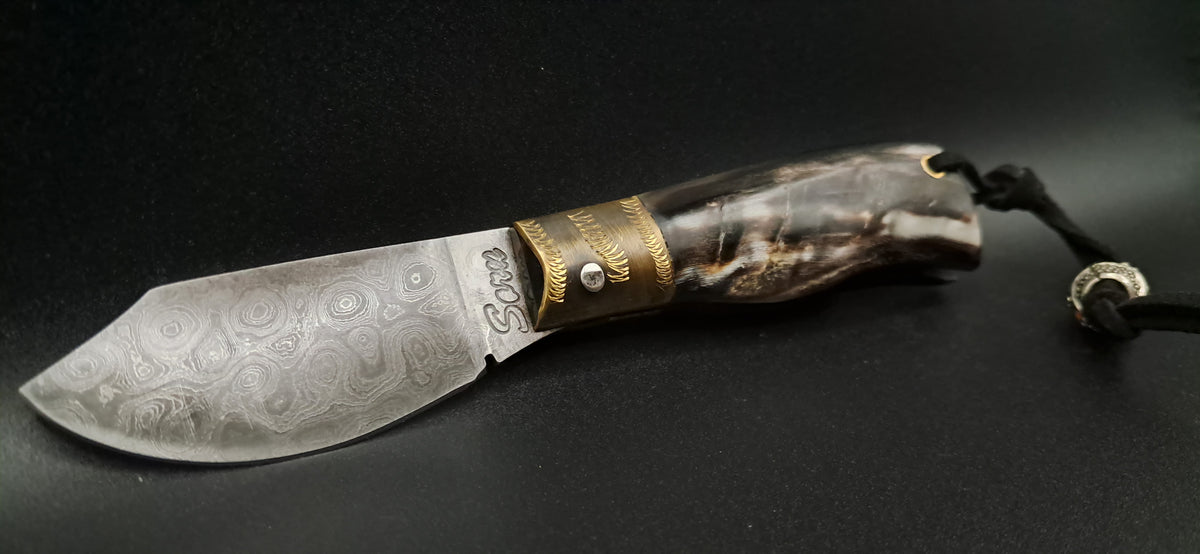 COLTELLO ARTIGIANALE SCUOIETTO