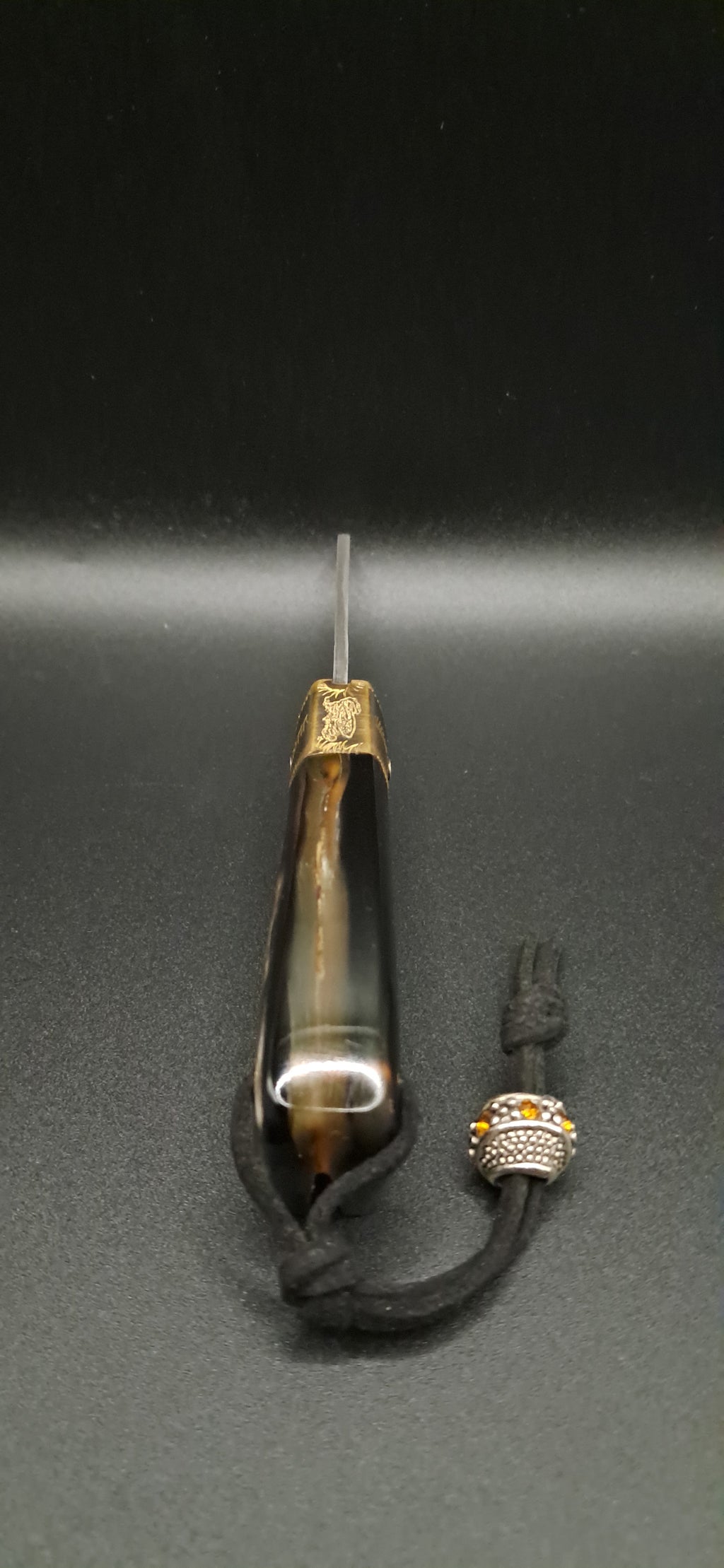 COLTELLO ARTIGIANALE SCUOIETTO