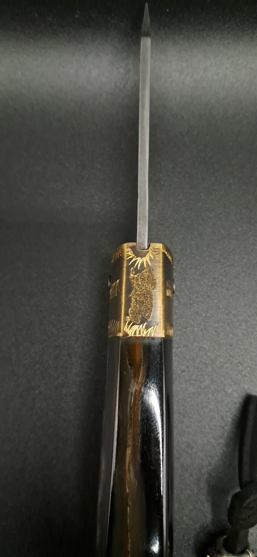 COLTELLO ARTIGIANALE SCUOIETTO