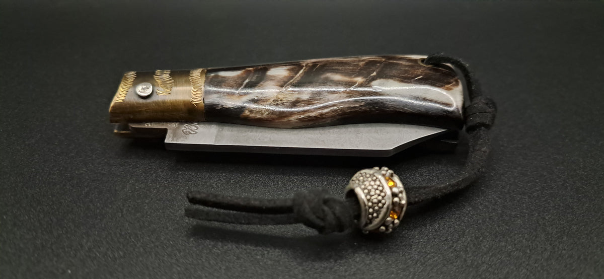 COLTELLO ARTIGIANALE SCUOIETTO