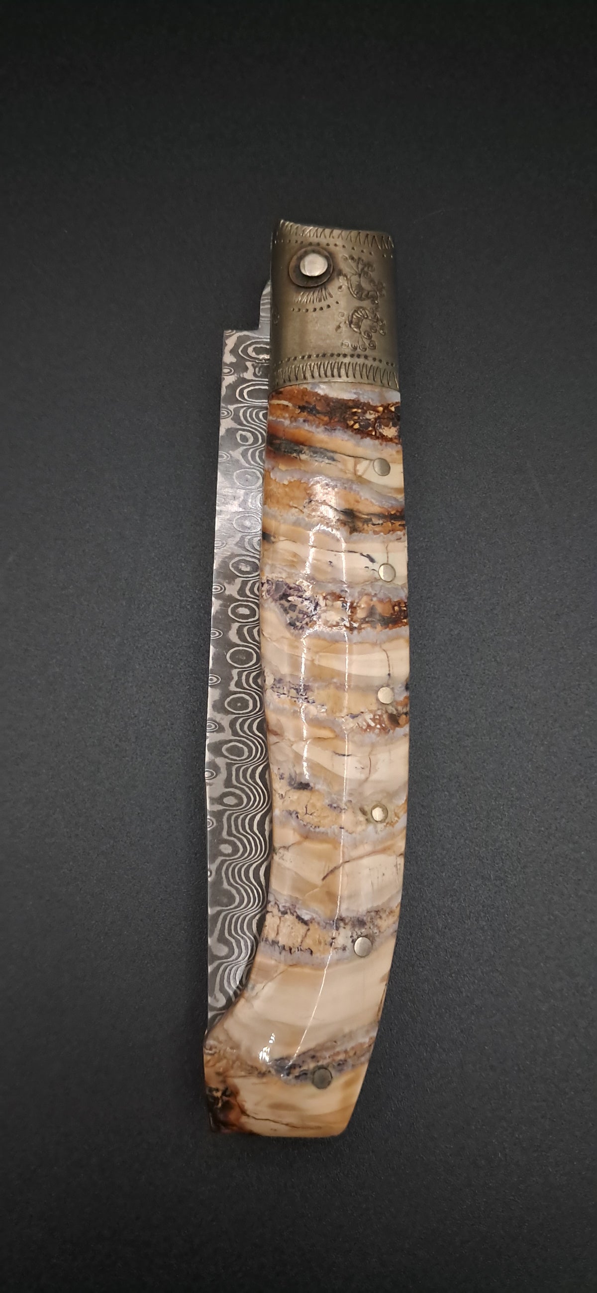 COLTELLO ARTIGIANALE IN STILE DORGALESE