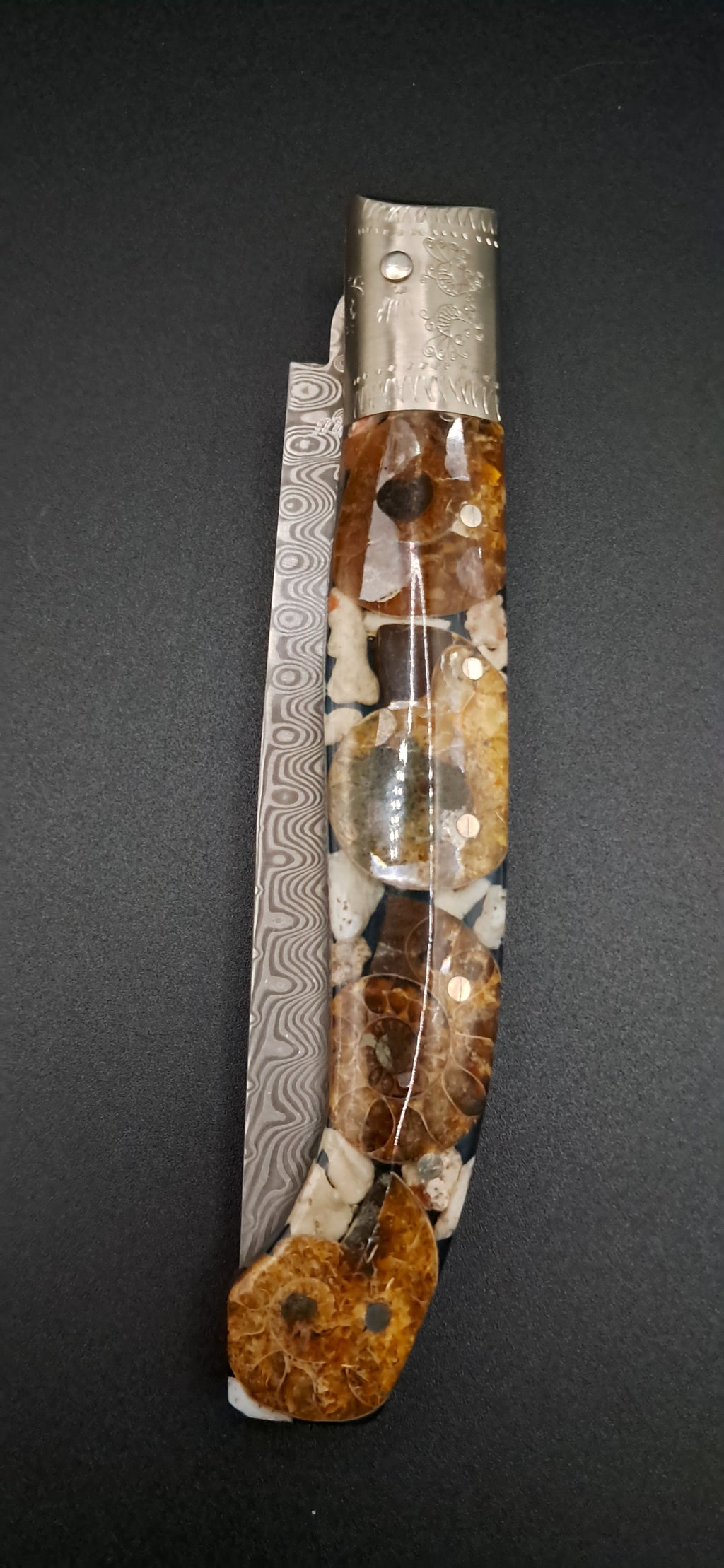 COLTELLO ARTIGIANALE IN STILE DORGALESE