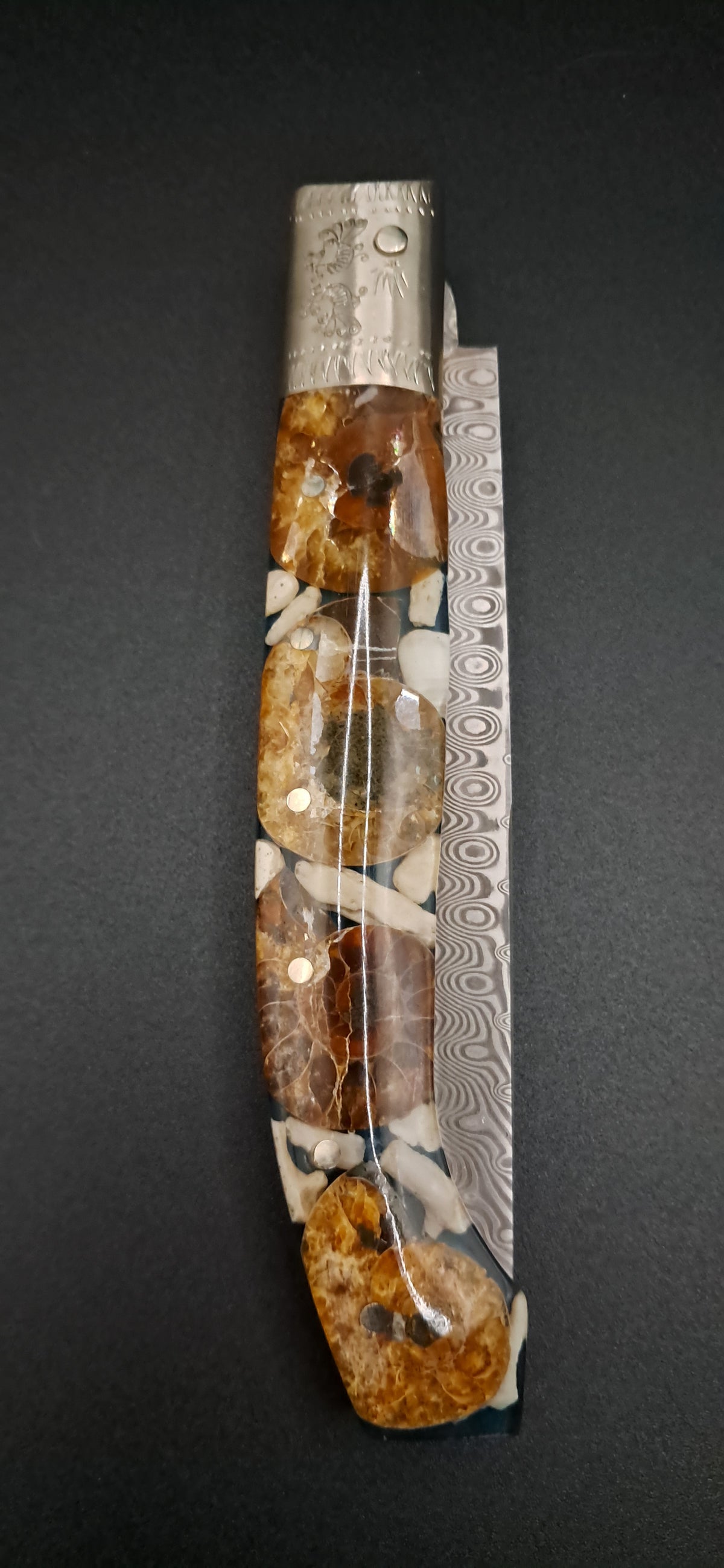 COLTELLO ARTIGIANALE IN STILE DORGALESE