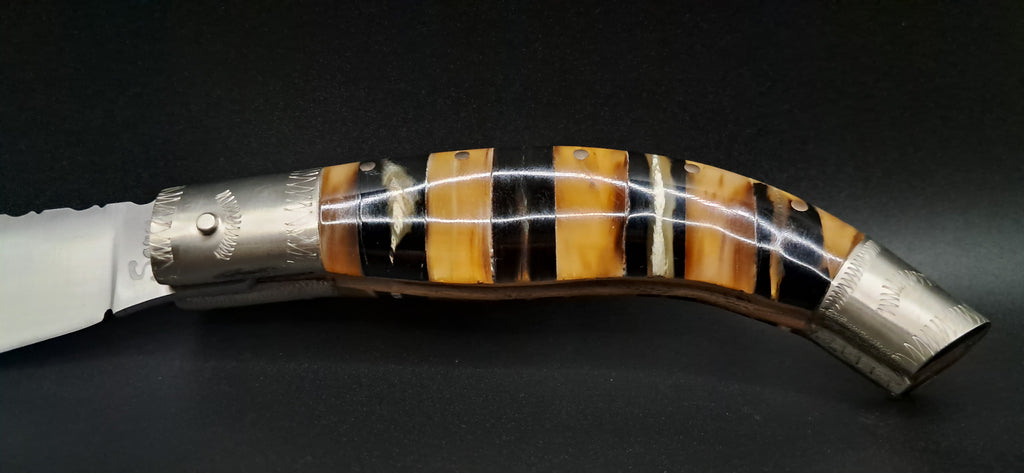 COLTELLO ARTIGIANALE IN STILE SCUOIO