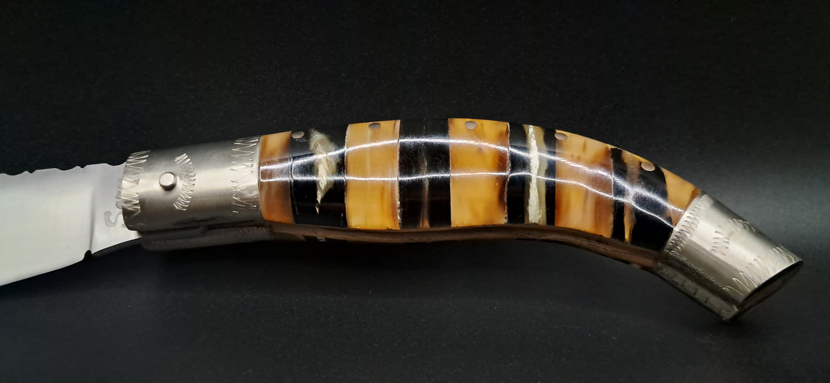 COLTELLO ARTIGIANALE IN STILE SCUOIO