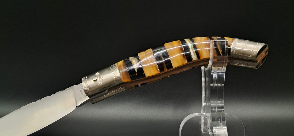 COLTELLO ARTIGIANALE IN STILE SCUOIO