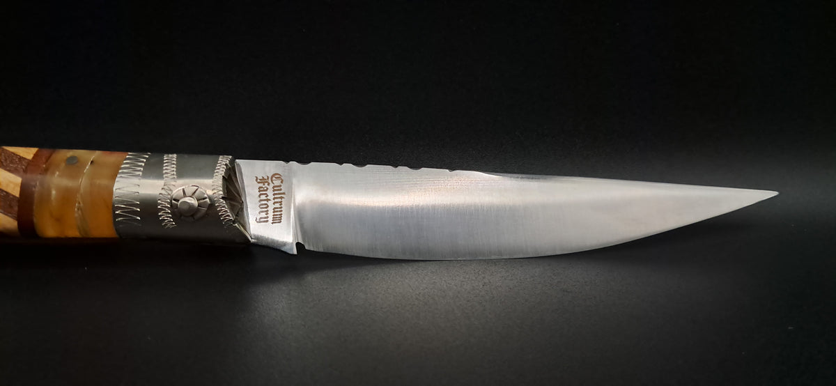 COLTELLO ARTIGIANALE IN STILE DORGALESE