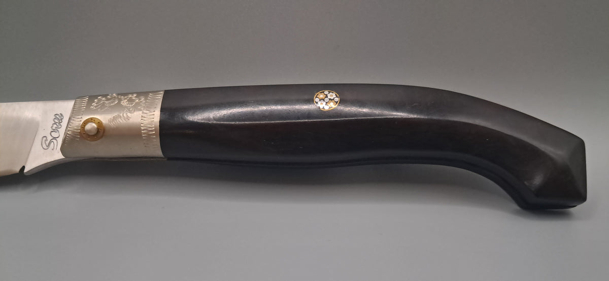 COLTELLO ARTIGIANALE IN STILE SEMI SCUOIO