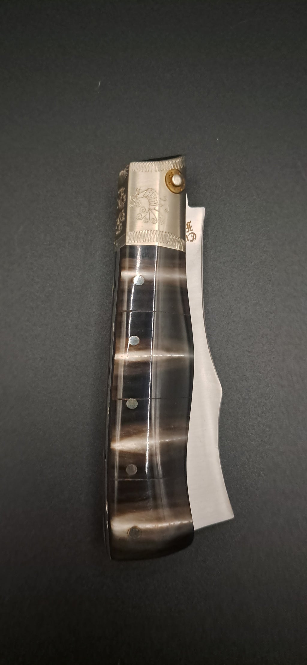 COLTELLO ARTIGIANALE MOZZETTA