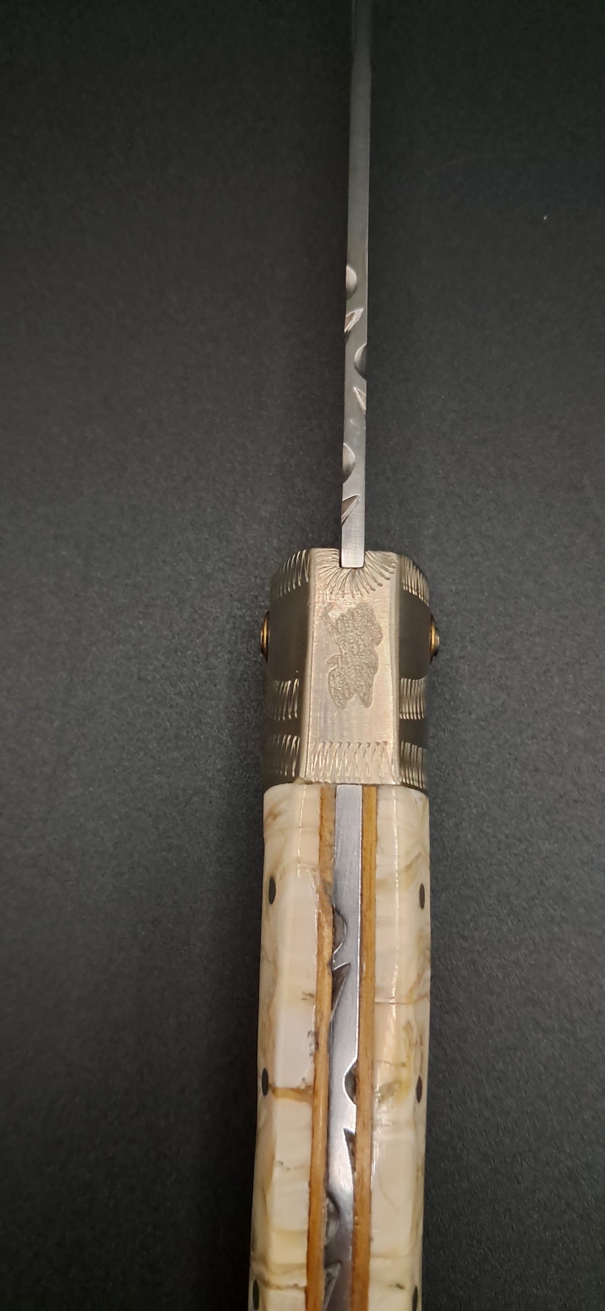 COLTELLO ARTIGIANALE IN STILE DORGALESE