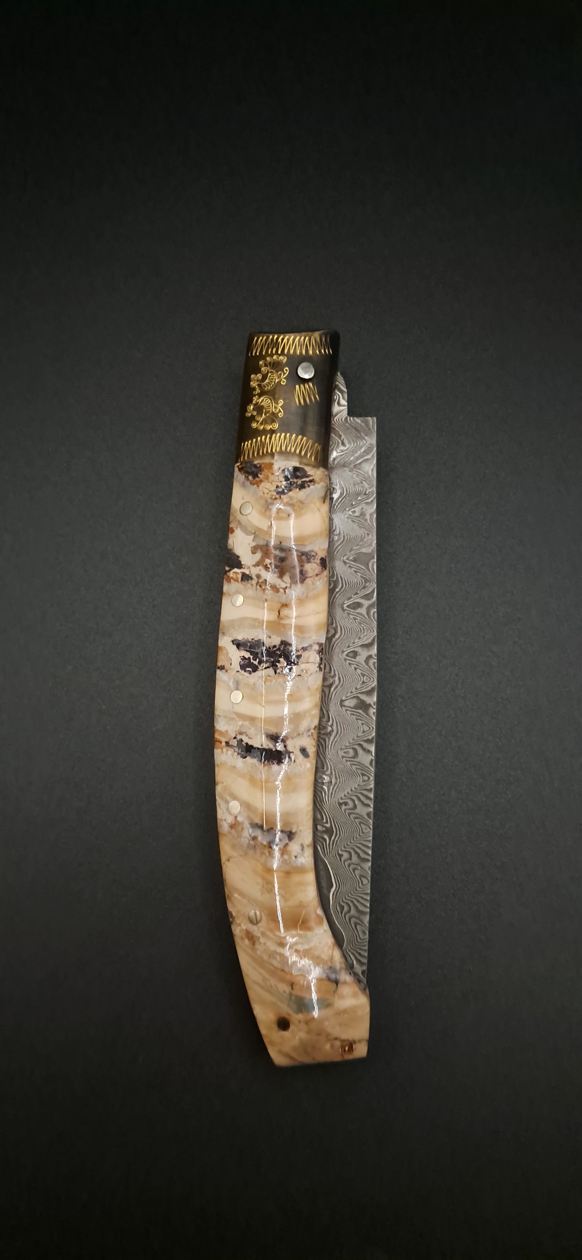 COLTELLO ARTIGIANALE IN STILE DORGALESE